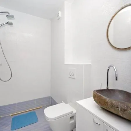 Appartement In Makarska